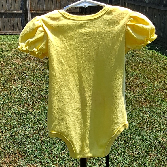 🟡 Disney Belle Baby Girl 12 Months Snap Between The Legs Onesie - Picture 7 of 7